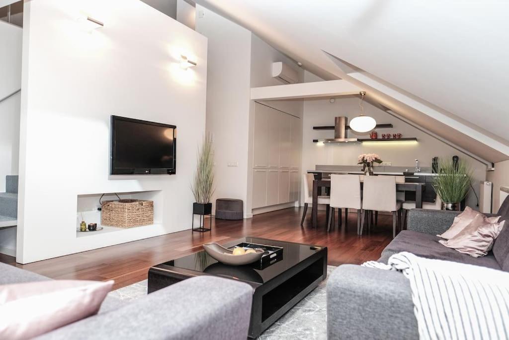 #Stayhere - Spacious Luxury Town Hall 3Bdr Apartment Wilno Zewnętrze zdjęcie