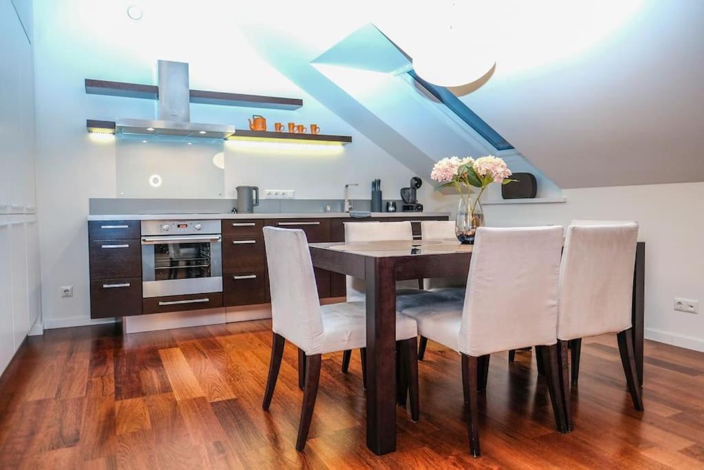 #Stayhere - Spacious Luxury Town Hall 3Bdr Apartment Wilno Zewnętrze zdjęcie